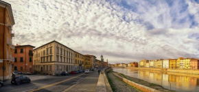 Nice apartment on the riverside Pisa